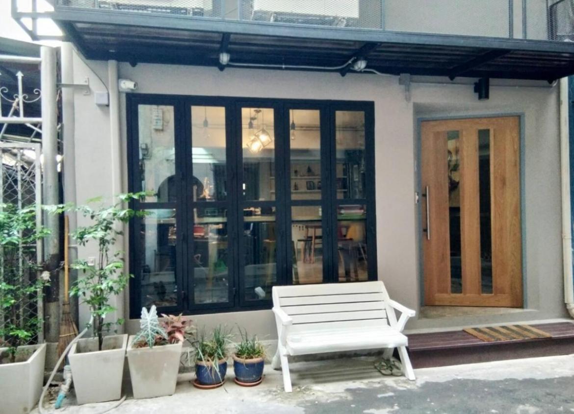 Bangkok Silom Chat Box Hostel Eksteriør bilde