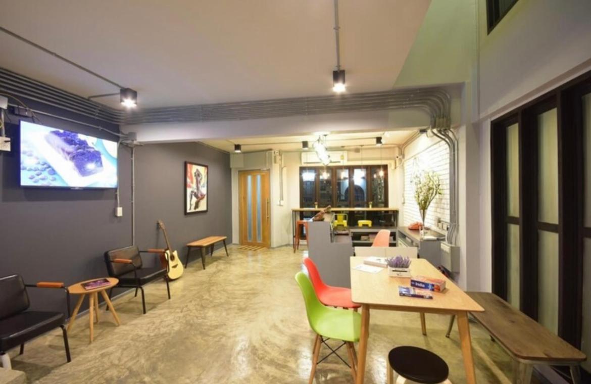 Bangkok Silom Chat Box Hostel Eksteriør bilde