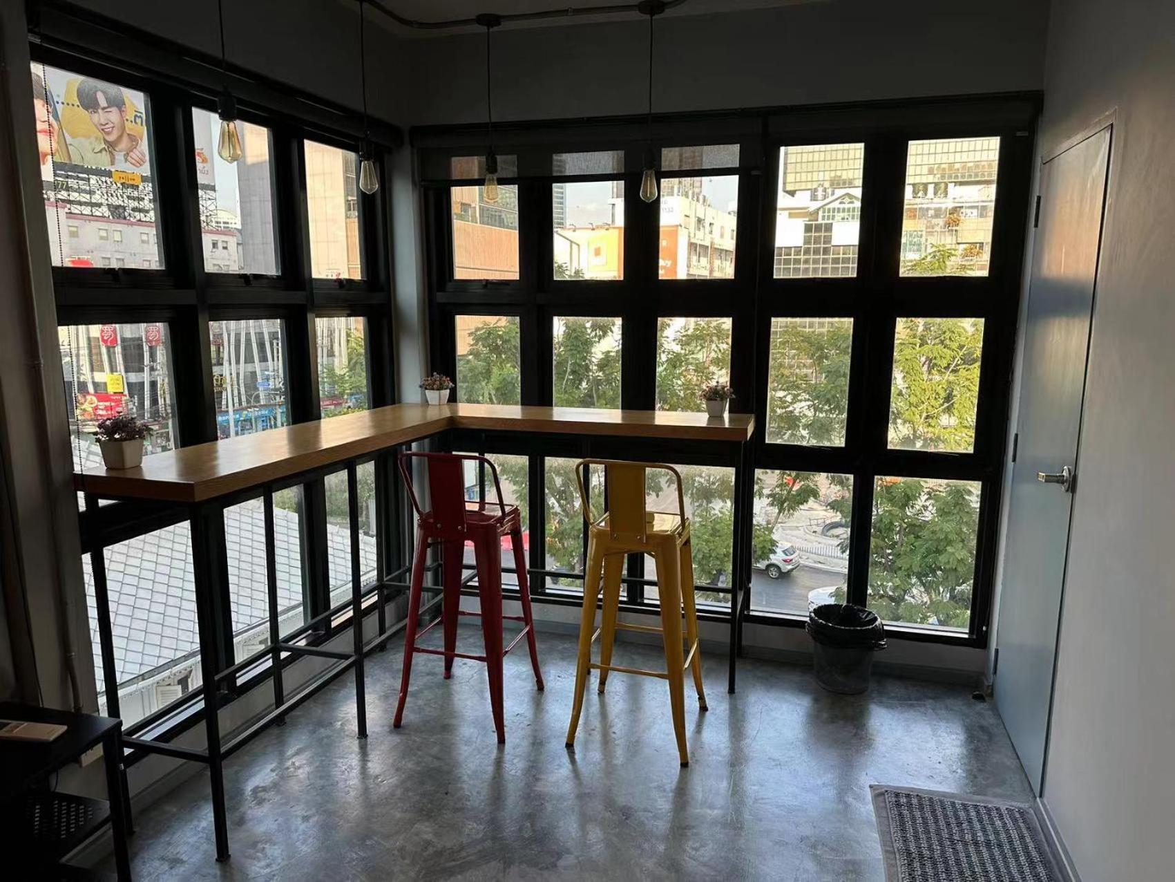 Bangkok Silom Chat Box Hostel Eksteriør bilde