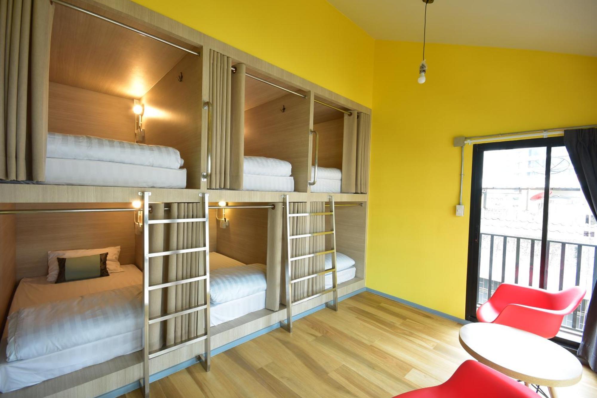 Bangkok Silom Chat Box Hostel Eksteriør bilde