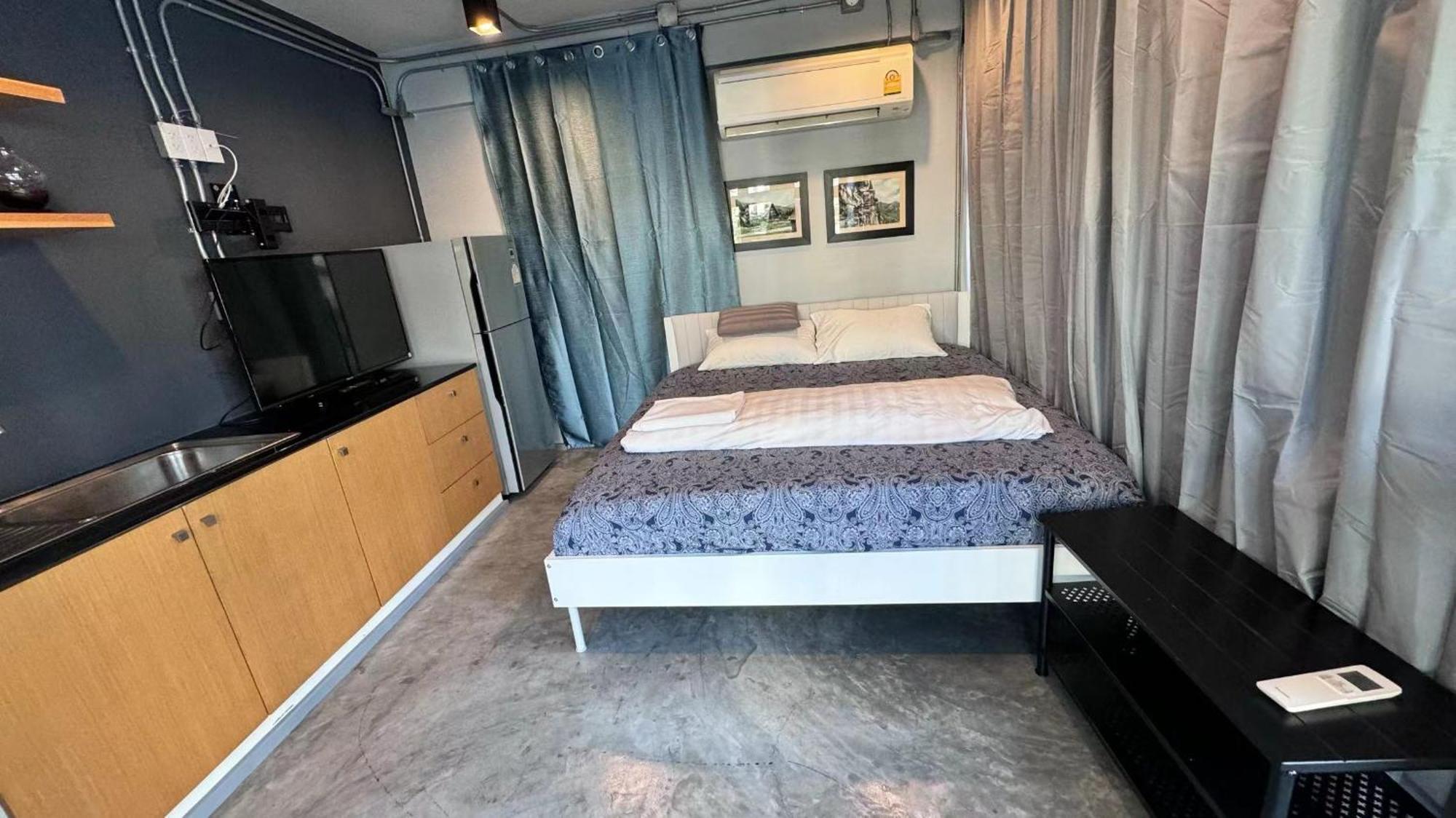 Bangkok Silom Chat Box Hostel Eksteriør bilde