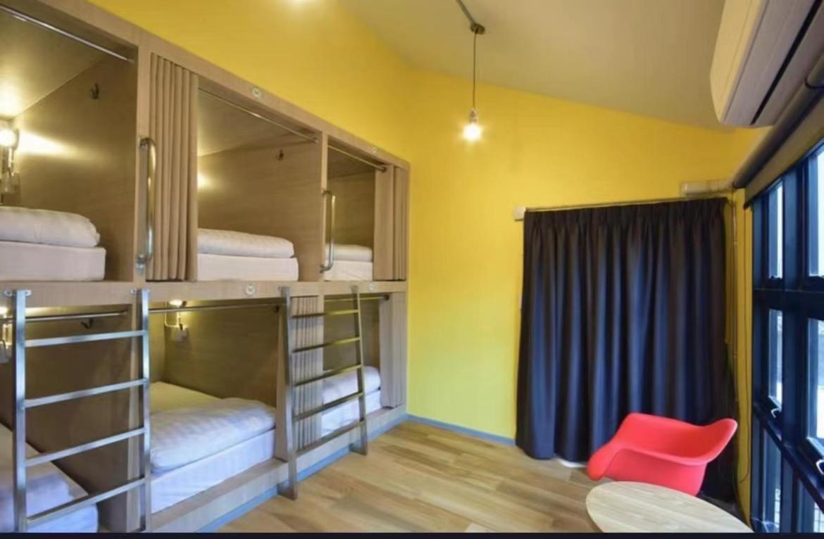 Bangkok Silom Chat Box Hostel Eksteriør bilde