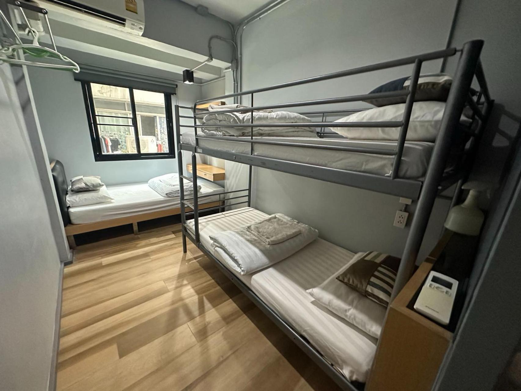 Bangkok Silom Chat Box Hostel Eksteriør bilde