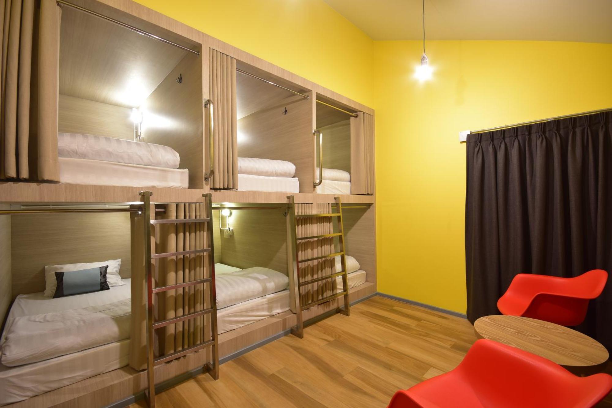 Bangkok Silom Chat Box Hostel Eksteriør bilde