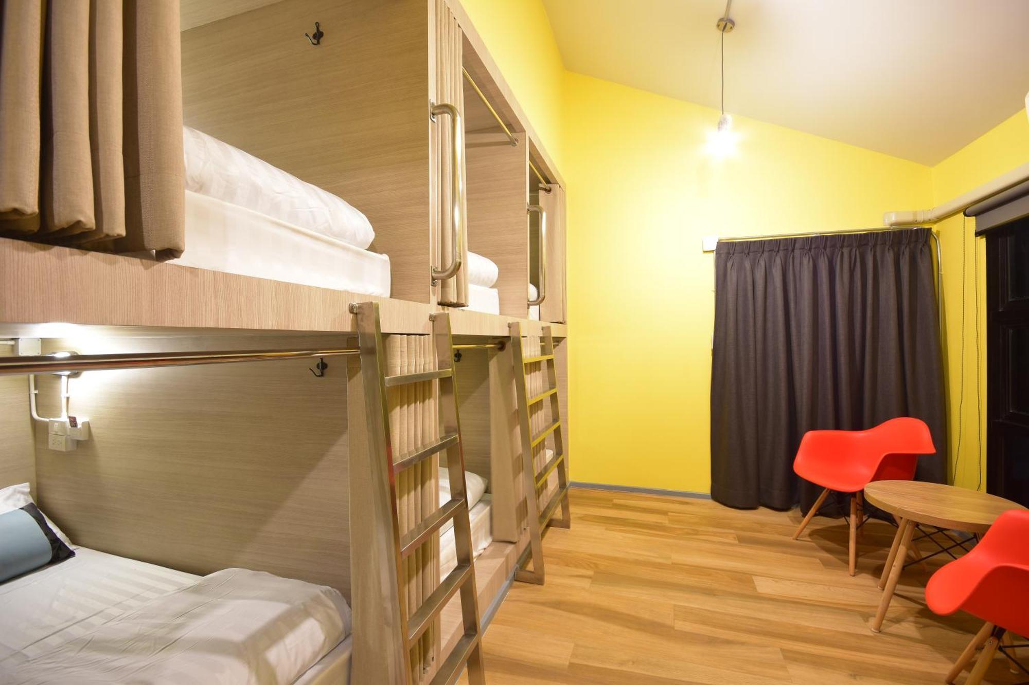 Bangkok Silom Chat Box Hostel Eksteriør bilde